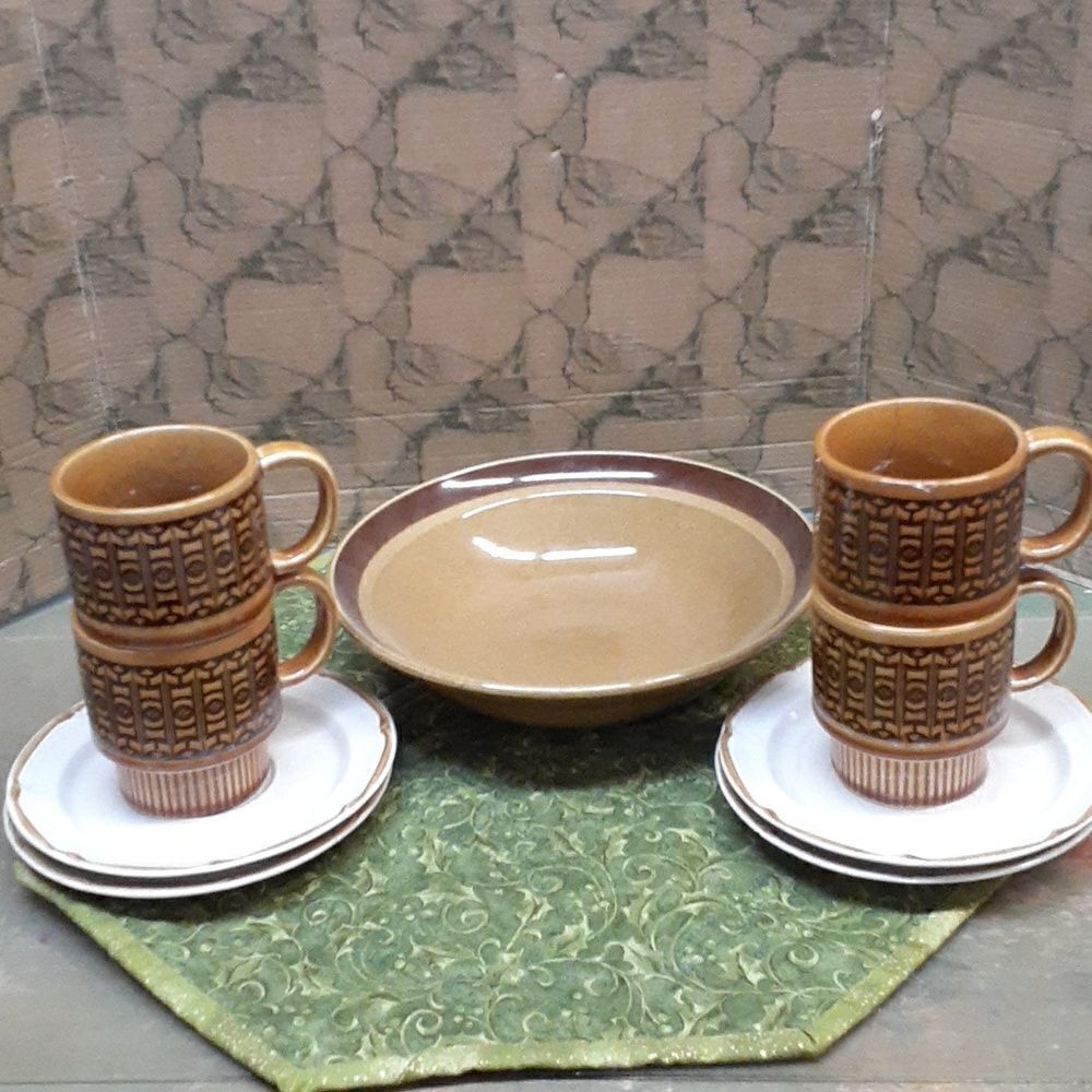 VTG 9 pc HEARTHSIDE Stoneware Dinnerware  BAROGUE Japan  Handpainted‎